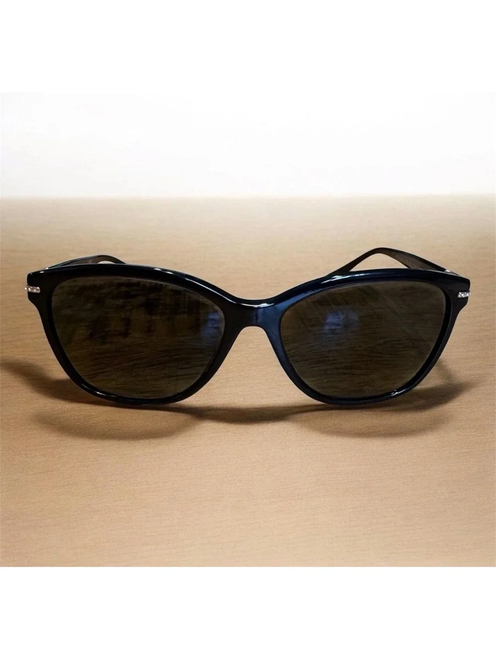 Women's Versace Made In Italy Designer Sunglasses With Original Case